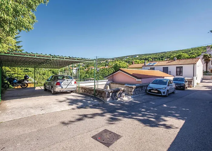 Apartament Cozy In With Wifi Kostrena